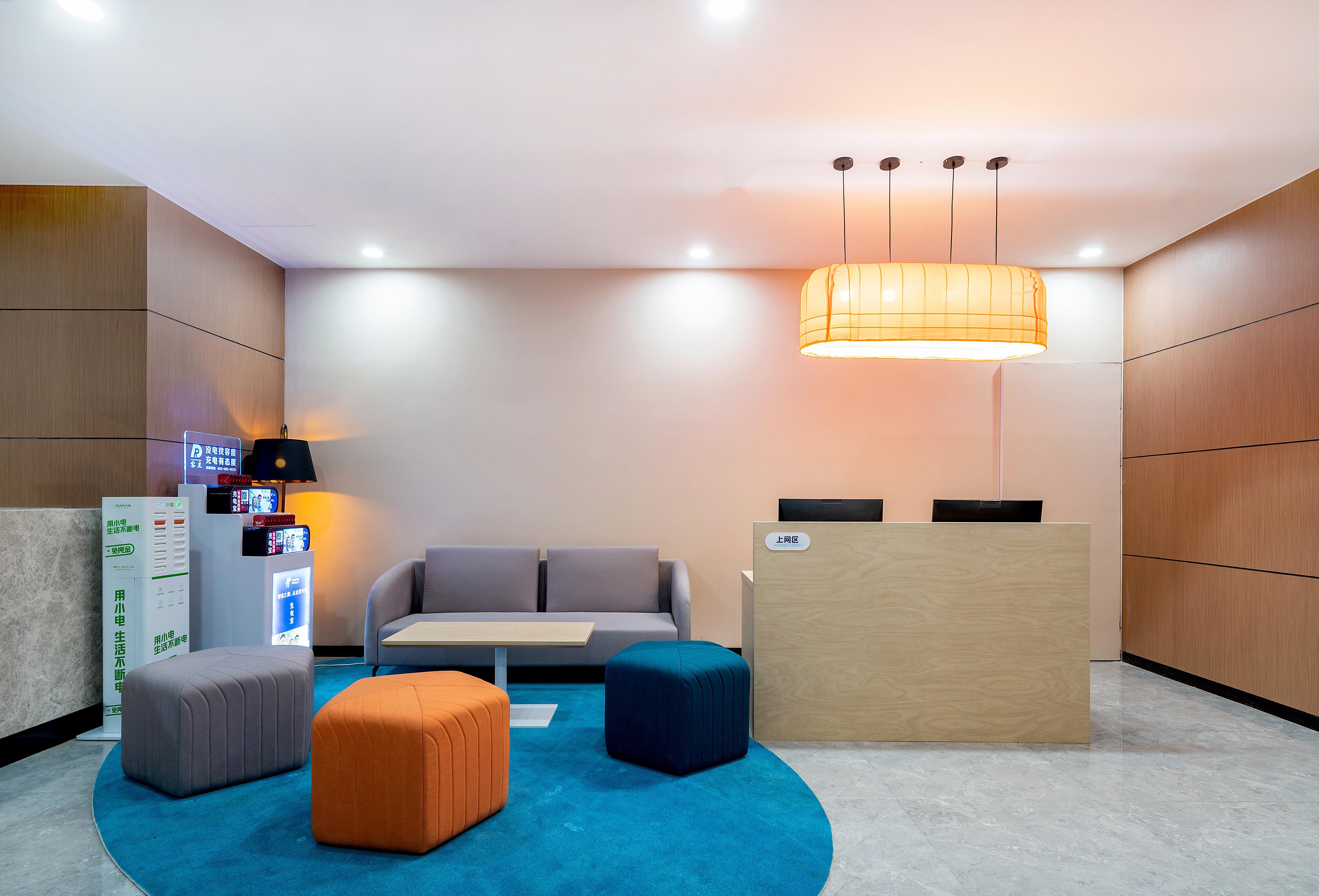 Holiday Inn Express Jinan Jingshi Road, An Ihg Hotel Bagian luar foto